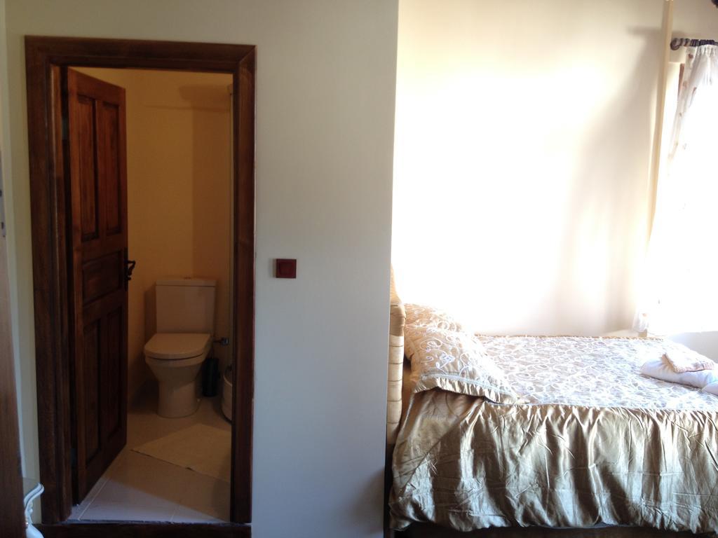 Papazin Konagi Hotell Ayvalı Rum bild